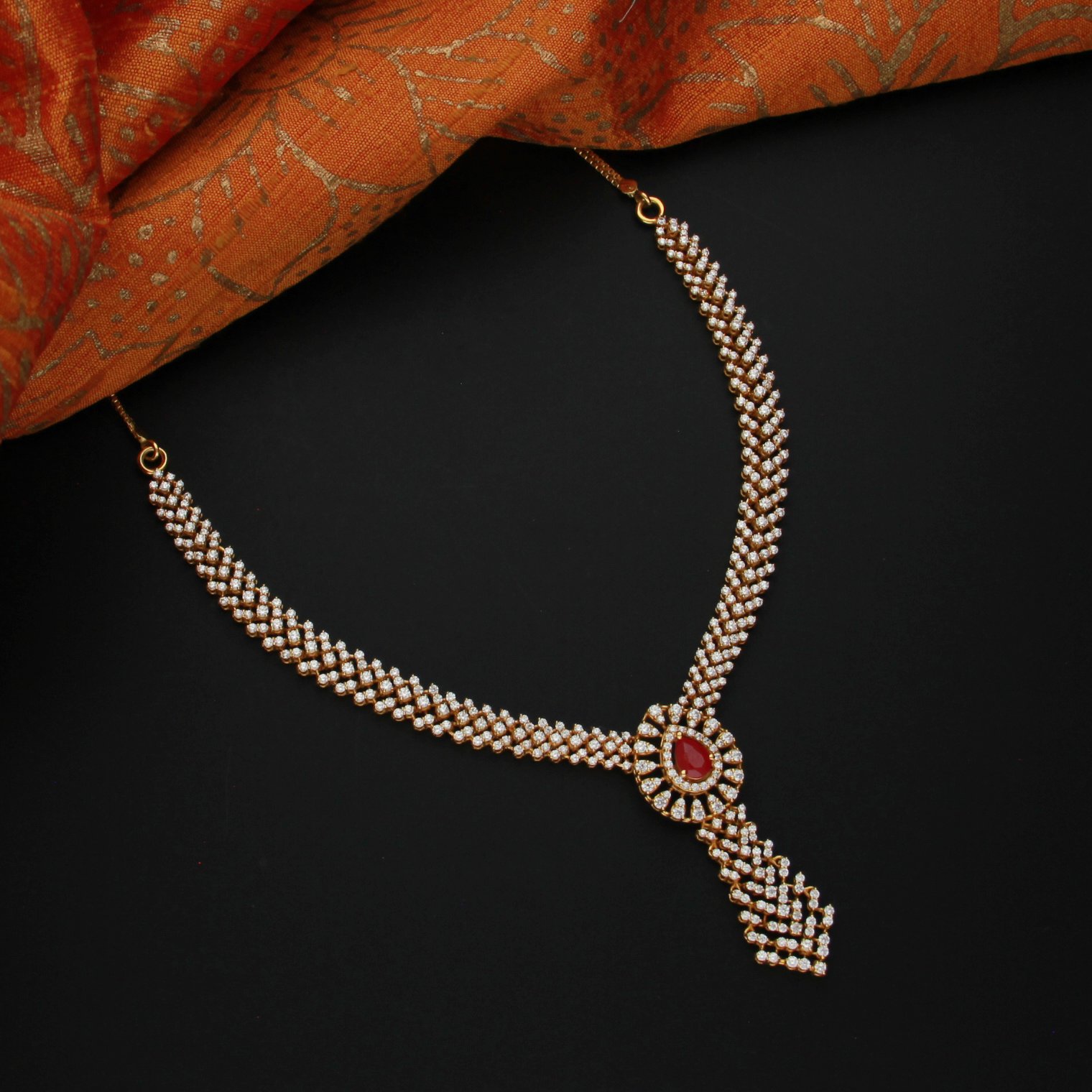 FANCY STONE NECKLACE 